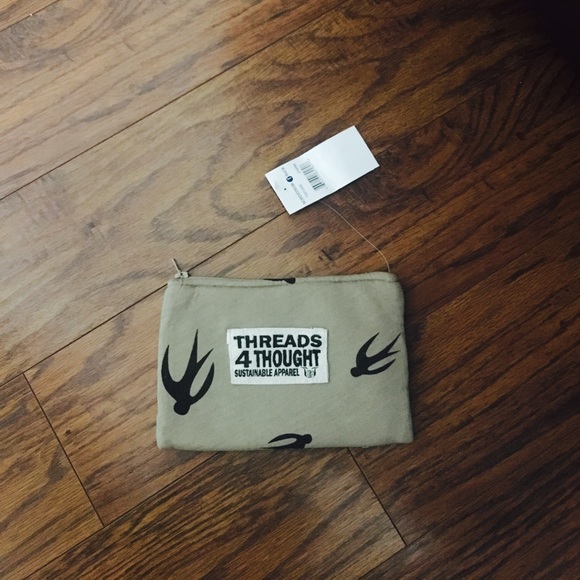 Threads 4 Thought cosmetic makeup pouch bag NWT - Picture 2 of 3
